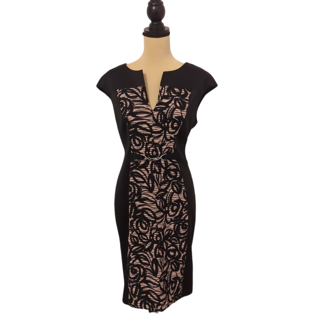 Connected Black Dress Cream Floral Pattern Front Waist Buckle Detail Size 10 US